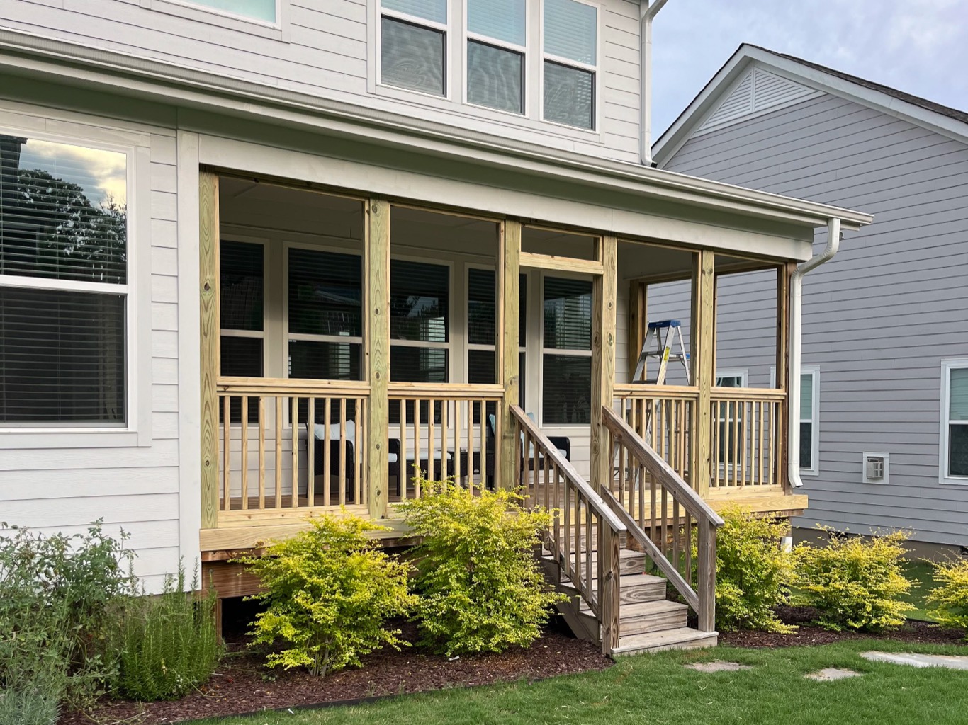 A Porch, Screened In, photo 2